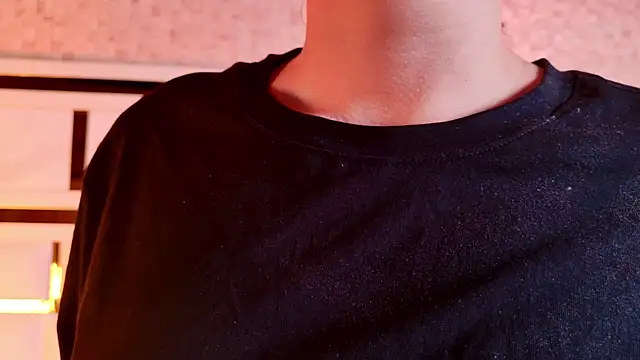 Snapshot of ambar_rosse25 chatting on 11-04-25, 11:53 ambar rosse25 online show from 11-04-25, 11:53