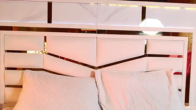 Snapshot of ambar_rosse25 chatting on 11-29-25, 11:57 ambar rosse25 online show from 11-29-25, 11:57