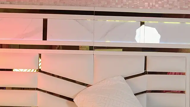 Snapshot of ambar_rosse25 chatting on 12-01-25, 11:48 ambar rosse25 online show from 12-01-25, 11:48