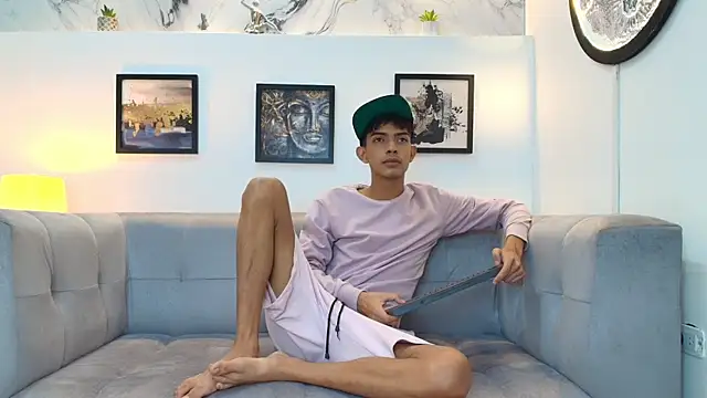 PRETTY SEX1 online show from 12-15-25, 01:37