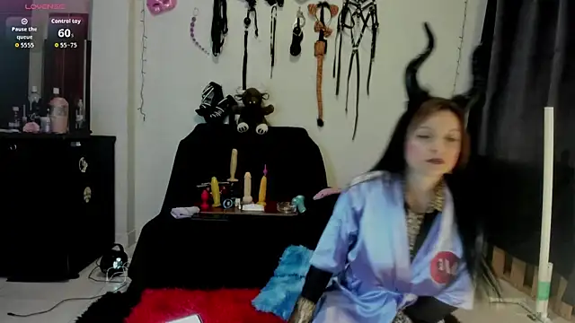 Snapshot of angierot2025 chatting on 11-14-25, 12:42 angierot2025 online show from 11-14-25, 12:42