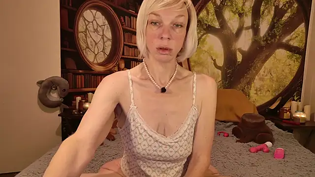 HaileeAtHome online show from 07-23-26, 11:30