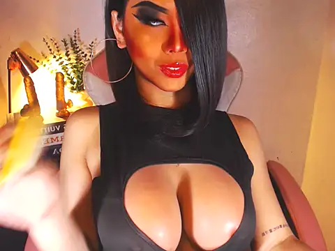 Snapshot of KarlaFrost chatting on 10-11-25, 07:18 KarlaFrost online show from 10-11-25, 07:18