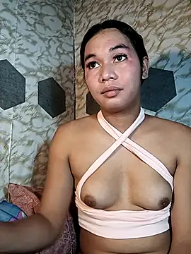 Snapshot of youryummybaby chatting on 10-03-25, 08:00 youryummybaby online show from 10-03-25, 08:00