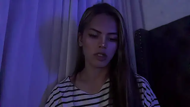 Snapshot of serpenthena_goddess chatting on 10-23-25, 04:39 serpenthena goddess online show from 10-23-25, 04:39