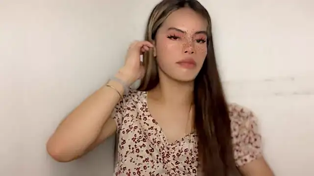 Snapshot of serpenthena_goddess chatting on 11-15-25, 07:10 serpenthena goddess online show from 11-15-25, 07:10