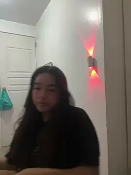 Snapshot of urasianlady chatting on 10-14-25, 12:28 urasianlady online show from 10-14-25, 12:28