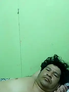 Snapshot of 3-11A chatting on 10-31-25, 04:57 3-11A online show from 10-31-25, 04:57