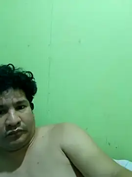 Snapshot of 3-11A chatting on 11-30-25, 07:01 3-11A online show from 11-30-25, 07:01