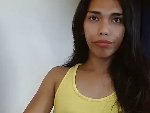 Snapshot of angelaxmonroe chatting on 05-10-26, 12:05 angelaxmonroe online show from 05-10-26, 12:05