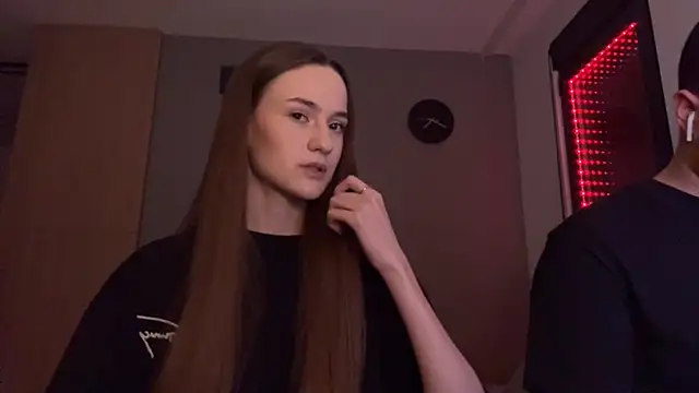 Snapshot of TenDouble chatting on 11-14-25, 09:13 TenDouble online show from 11-14-25, 09:13