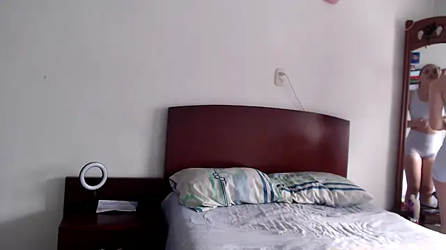 Snapshot of sex_anal_room chatting on 09-23-25, 07:28 sex anal room online show from 09-23-25, 07:28