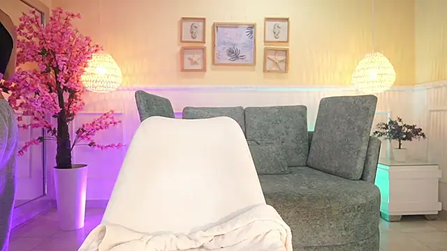 Snapshot of NicoleCrawft chatting on 11-05-25, 07:03 NicoleCrawft online show from 11-05-25, 07:03