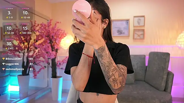 Snapshot of NicoleCrawft chatting on 11-20-25, 07:35 NicoleCrawft online show from 11-20-25, 07:35