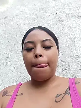 Naomi-Summer online show from 11-14-25, 08:40