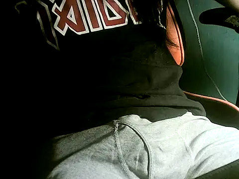 Skinny Longhair online show from 11-29-25, 06:05