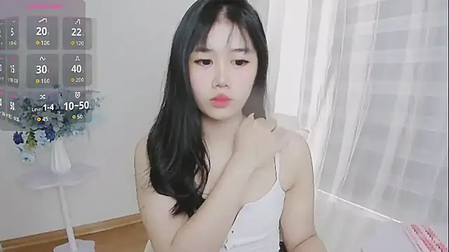 Snapshot of -Rose-Lucky- chatting on 09-24-25, 01:20 -Rose-Lucky- online show from 09-24-25, 01:20