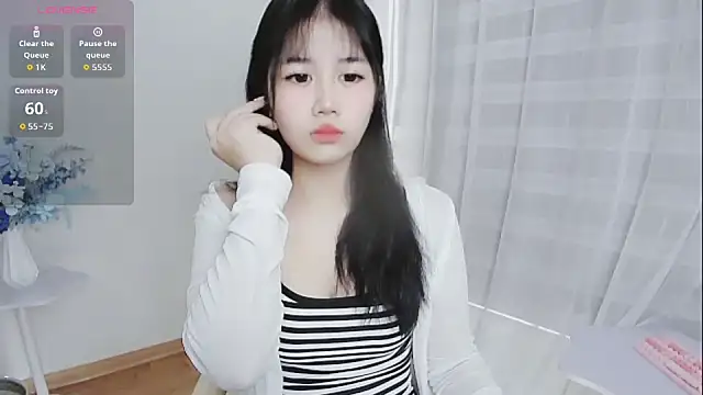 Snapshot of -Rose-Lucky- chatting on 10-01-25, 01:22 -Rose-Lucky- online show from 10-01-25, 01:22