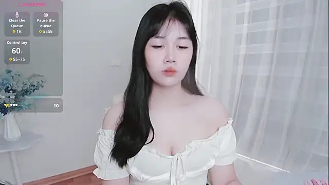 Snapshot of -Rose-Lucky- chatting on 10-05-25, 01:15 -Rose-Lucky- online show from 10-05-25, 01:15