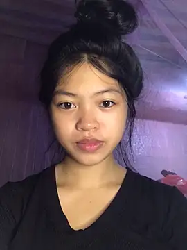 Thy00   online show from 10-04-25, 08:23