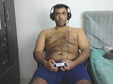 morenocabro10 online show from 04-07-26, 06:14