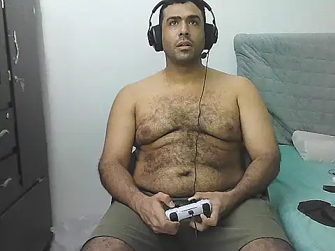 morenocabro10 online show from 04-08-26, 01:38