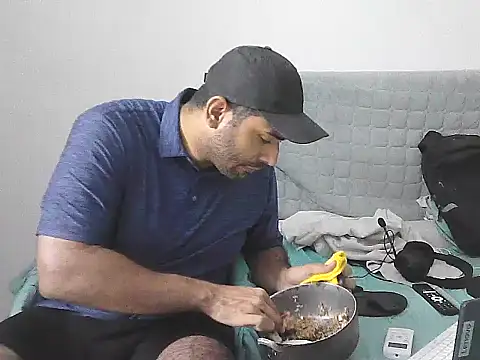 morenocabro10 online show from 04-21-26, 01:42