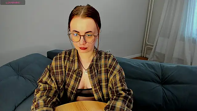 MewStella online show from 04-15-26, 01:23