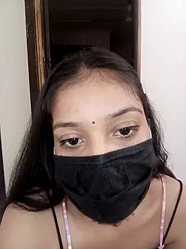 Cute Rakhi8 online show from 10-17-25, 04:37