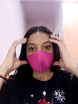 Cute Rakhi8 online show from 04-27-26, 08:34