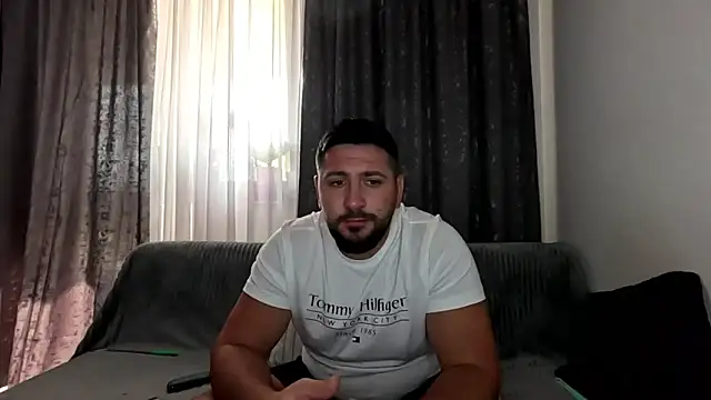 Gold Alpha Boy online show from 09-18-25, 11:12