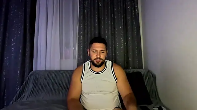 Gold Alpha Boy online show from 09-19-25, 06:30