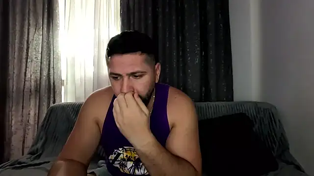 Gold Alpha Boy online show from 11-06-25, 11:22