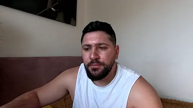 Gold Alpha Boy online show from 03-07-26, 12:24