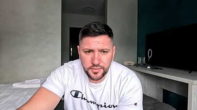 Snapshot of Gold_Alpha_Boy chatting on 05-23-26, 11:58 Gold Alpha Boy online show from 05-23-26, 11:58