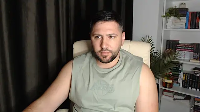 Snapshot of Gold_Alpha_Boy chatting on 06-05-26, 05:36 Gold Alpha Boy online show from 06-05-26, 05:36