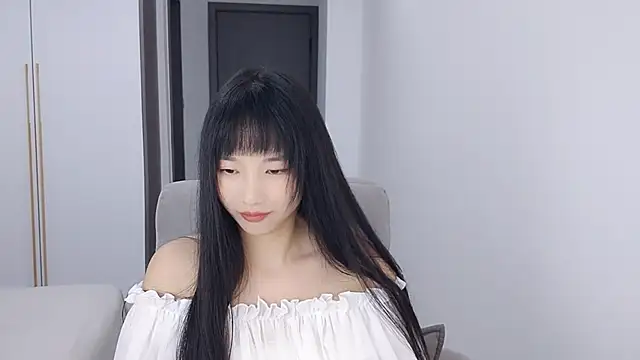 Lisa-3333 online show from 10-17-25, 02:30