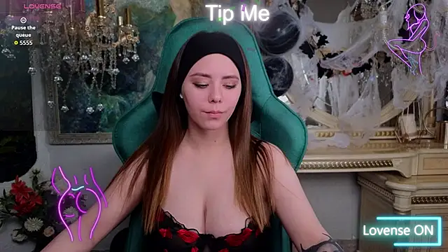 IvoryWood  online show from 10-11-25, 10:03