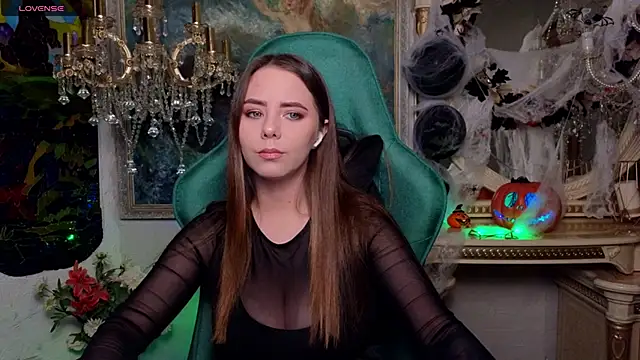 IvoryWood  online show from 11-01-25, 05:04