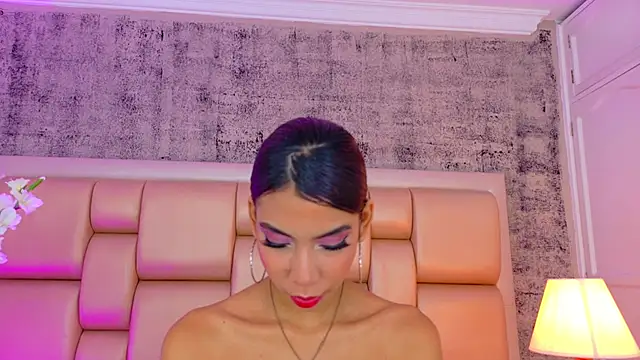 BellaHarper1 online show from 09-10-25, 01:00