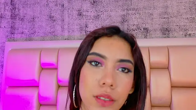 BellaHarper1 online show from 09-25-25, 01:04