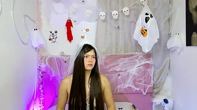 Snapshot of sukilove18 chatting on 10-12-25, 11:15 sukilove18 online show from 10-12-25, 11:15