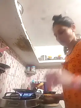 ISHANI-SINGH online show from 02-12-26, 02:39