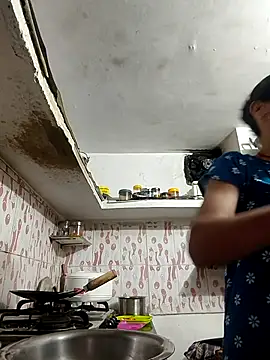 ISHANI-SINGH online show from 04-02-26, 03:42