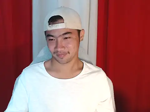 Snapshot of Siege_cum69 chatting on 05-19-26, 10:32 Siege cum69 online show from 05-19-26, 10:32