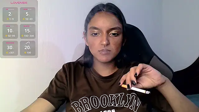 Snapshot of Ari_20_ chatting on 10-05-25, 03:16 Ari 20 online show from 10-05-25, 03:16