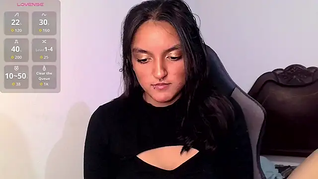 Snapshot of Ari_20_ chatting on 10-08-25, 07:11 Ari 20 online show from 10-08-25, 07:11