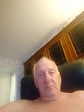 Snapshot of Solek56 chatting on 05-01-26, 06:45 Solek56 online show from 05-01-26, 06:45