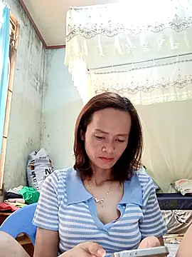 Snapshot of Sexy-loveass20 chatting on 09-21-25, 04:03 Sexy-loveass20 online show from 09-21-25, 04:03