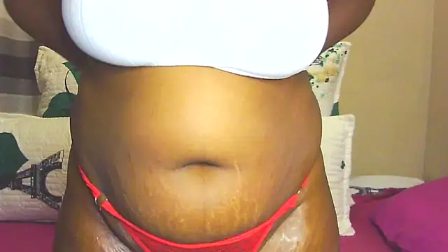 Snapshot of Black-Barbiexxc chatting on 10-09-25, 11:36 Black-Barbiexxc online show from 10-09-25, 11:36